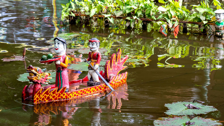 Traditionelles-Wasserpuppenspiel---Credit-Angela-Meier---stock.adobe.jpg