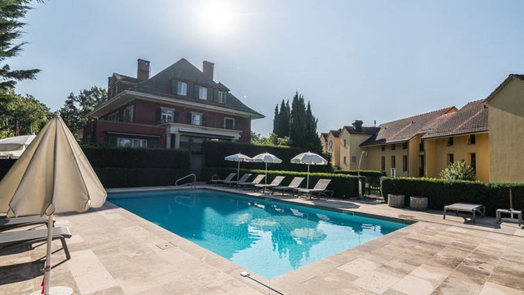 La-Barcarolle-Pool.jpg