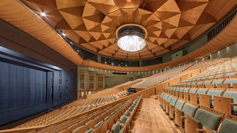 Teatro-de-la-Maestranza-1-_c_-Guillermo-Mendo.jpg