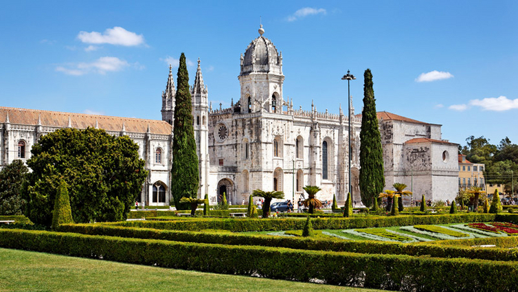 Lissabon-Hieronymus-Kloster-Fotolia_43904941_L.jpg
