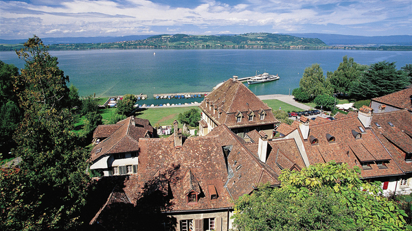 BSG Bielersee Schifffahrt - Blick über Murten